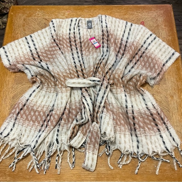 Vince Camuto NWT Twill Striped Tie Waist Ruana One Size - Picture 1 of 6